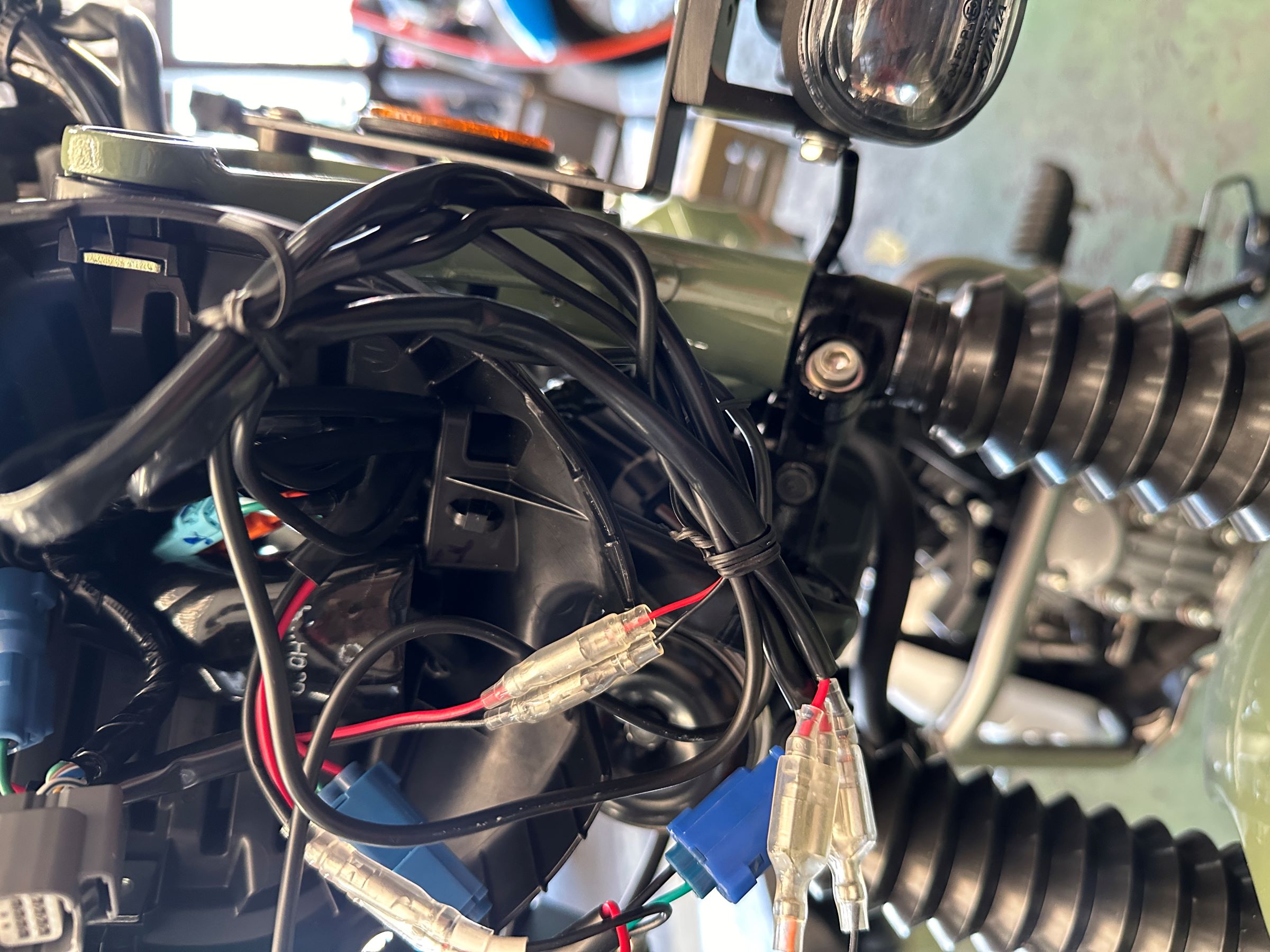 ＣＴ１２５フォグランプ配線修正